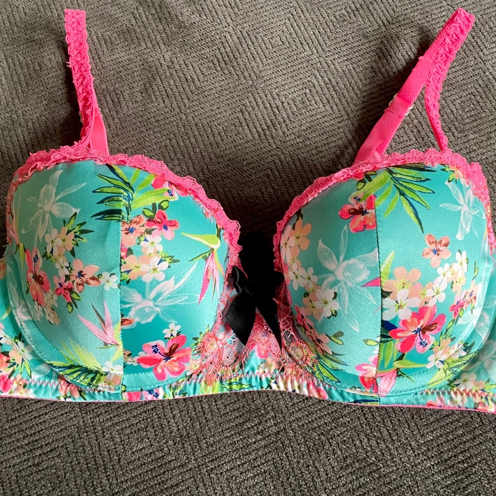 Victoria’s Secret balconet bra 32b very sexy tropical hot pink floral